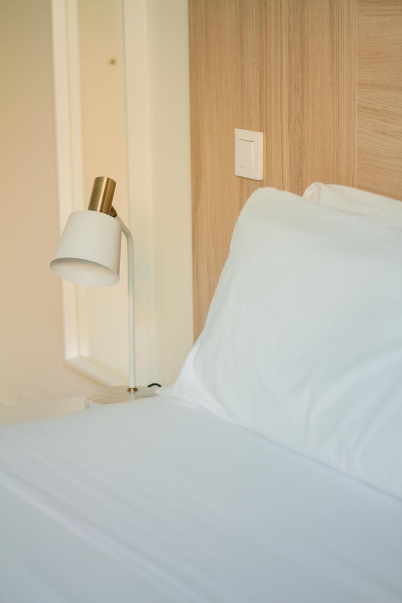 Room Select Porto Suites Exteriör bild
