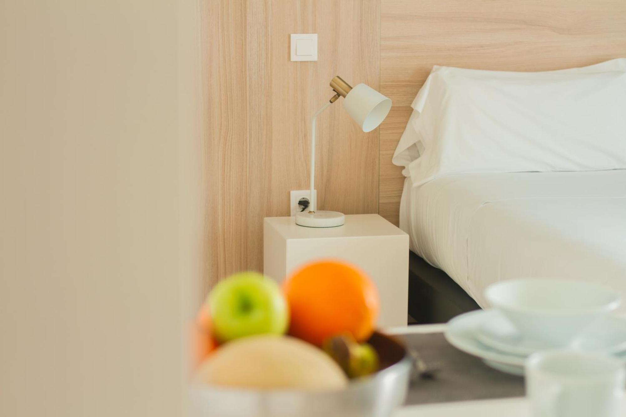 Room Select Porto Suites Exteriör bild
