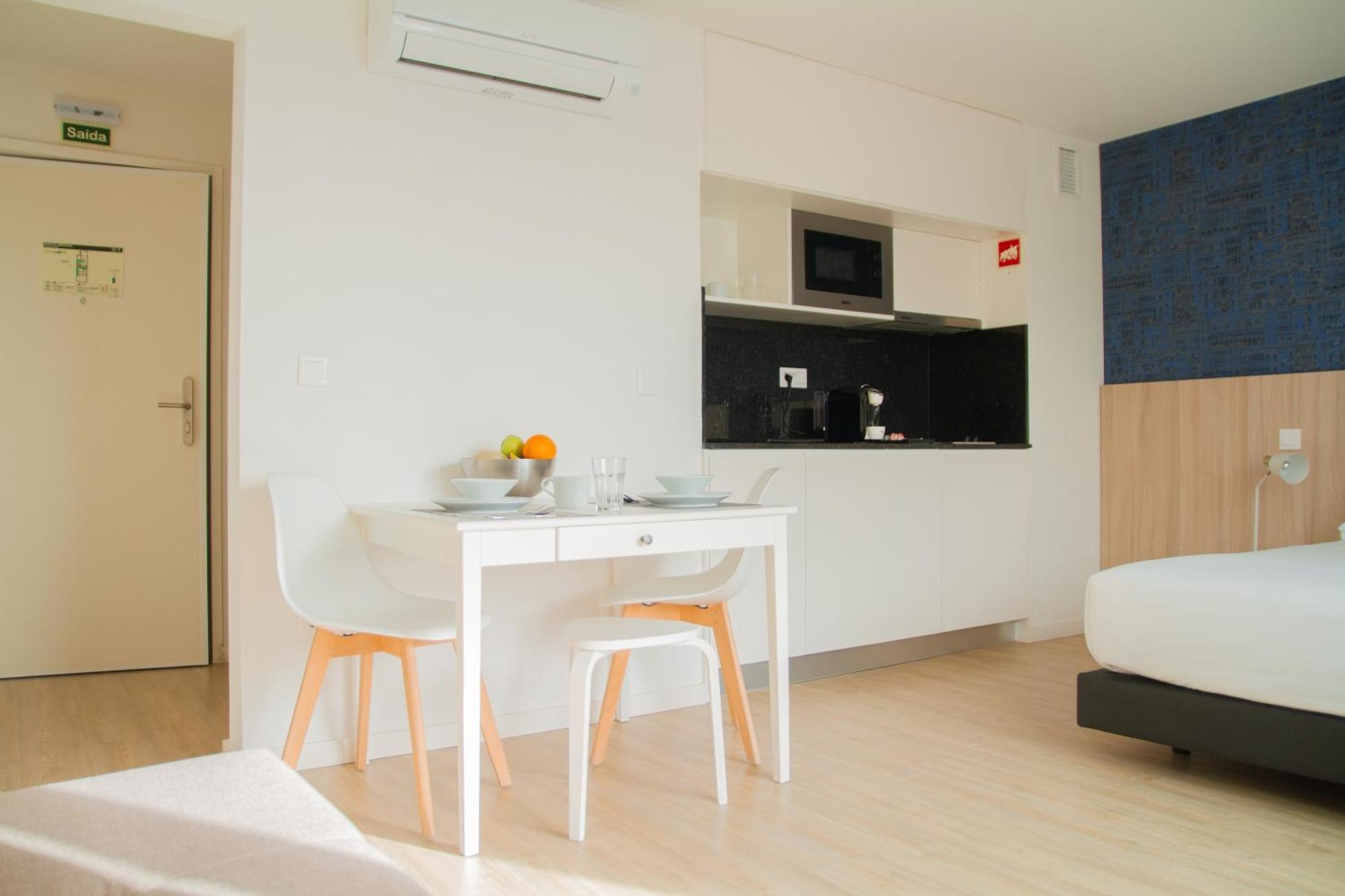 Room Select Porto Suites Exteriör bild